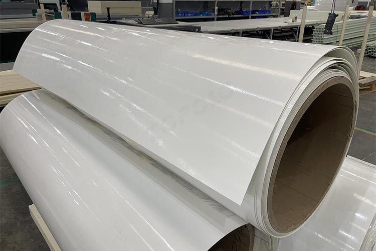 Read more about the article Plaques en PRV pour camions